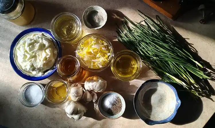 Steak de Céleri-Rave Rôti Laqué à la Moutarde 3 Les ingrédients pour Steak de Céleri-Rave Rôti Laqué à la Moutarde