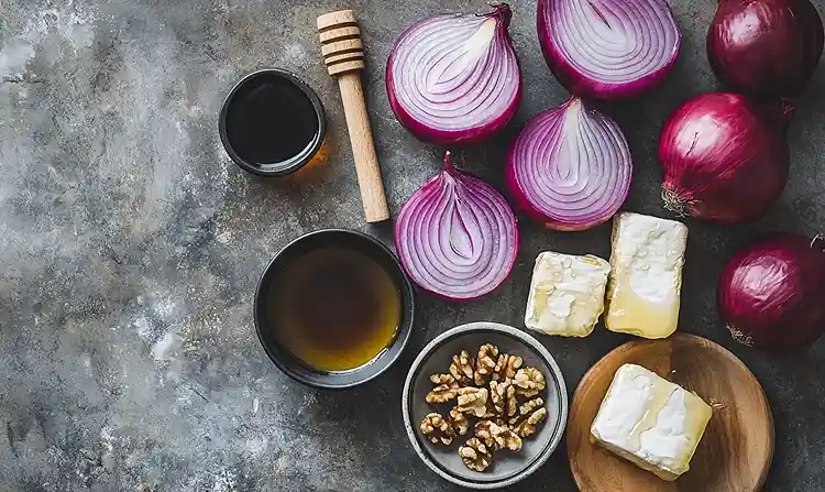 Les ingrédients pour Tarte Tatin d'Oignons Rouges au Balsamique, Brie de Meaux & Noix