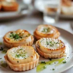Recette-Tartelettes-Fines-aux-Saint-Jacques-et-Fondue-de-Poireaux