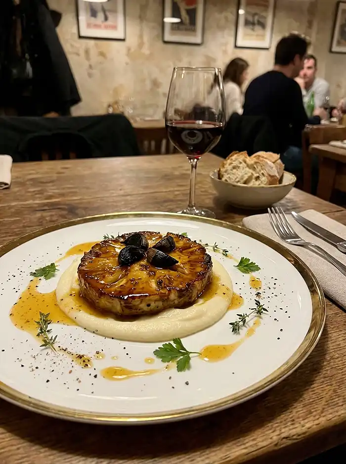 Steak-de-Celeri-Rave-Roti-Laque-Moutarde-Miel-avec-sa-Puree-a-lAil-Noir